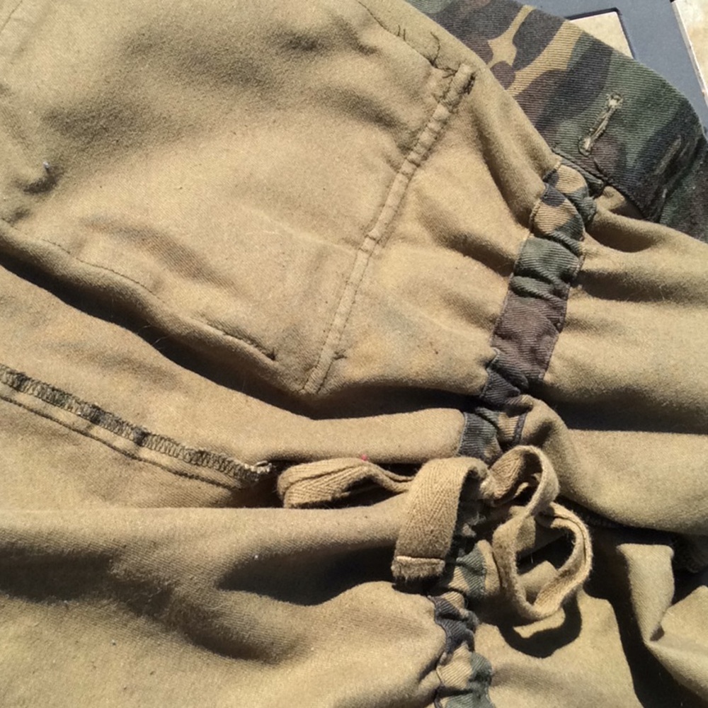 Gypsy Warrior Camouflage and Sweatshirt Top from PacSun Small - Picture 8 of 10